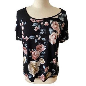 Modern attraction Black Floral Top Size XL